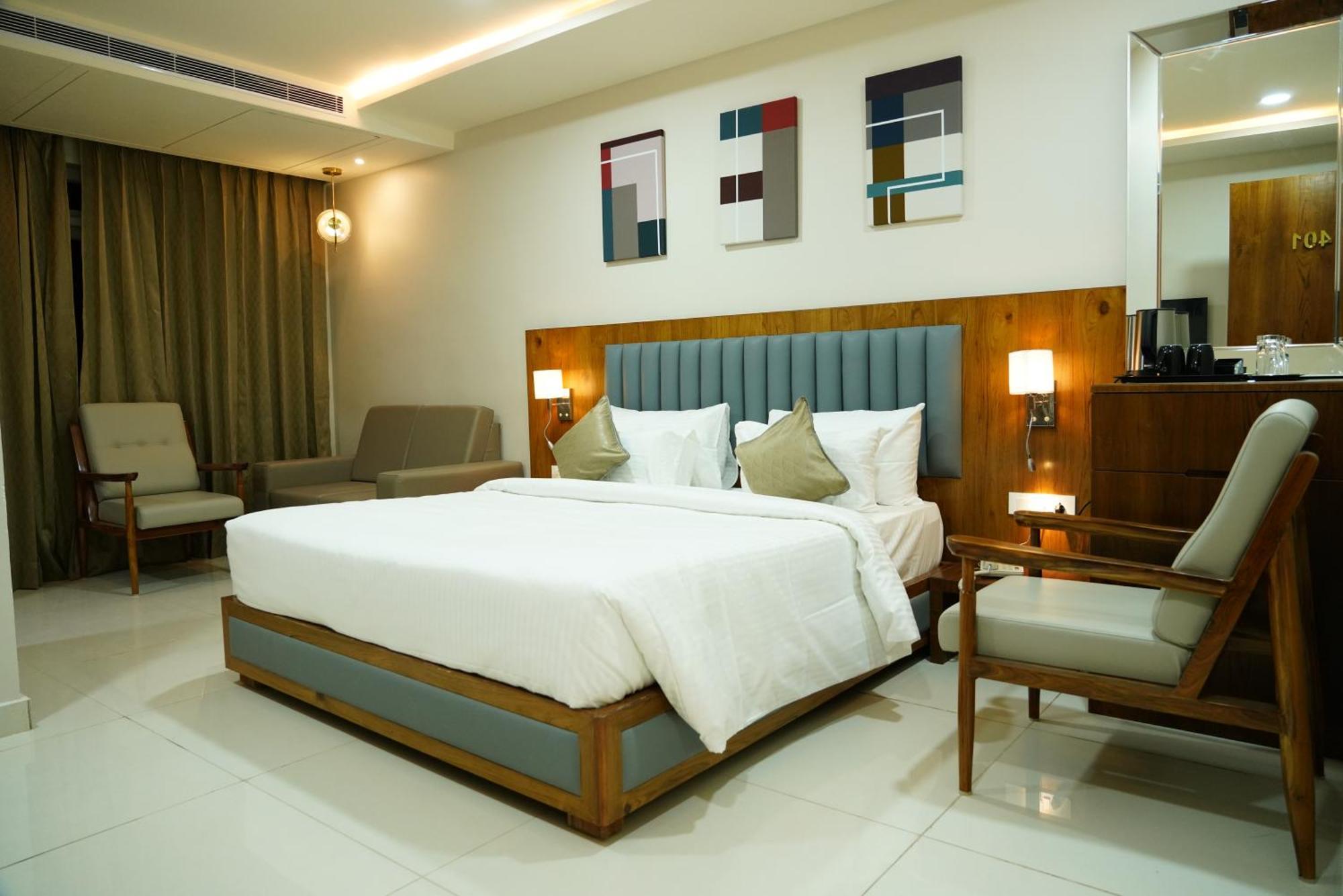 Hotel Pasupala Inn アナンタプル エクステリア 写真