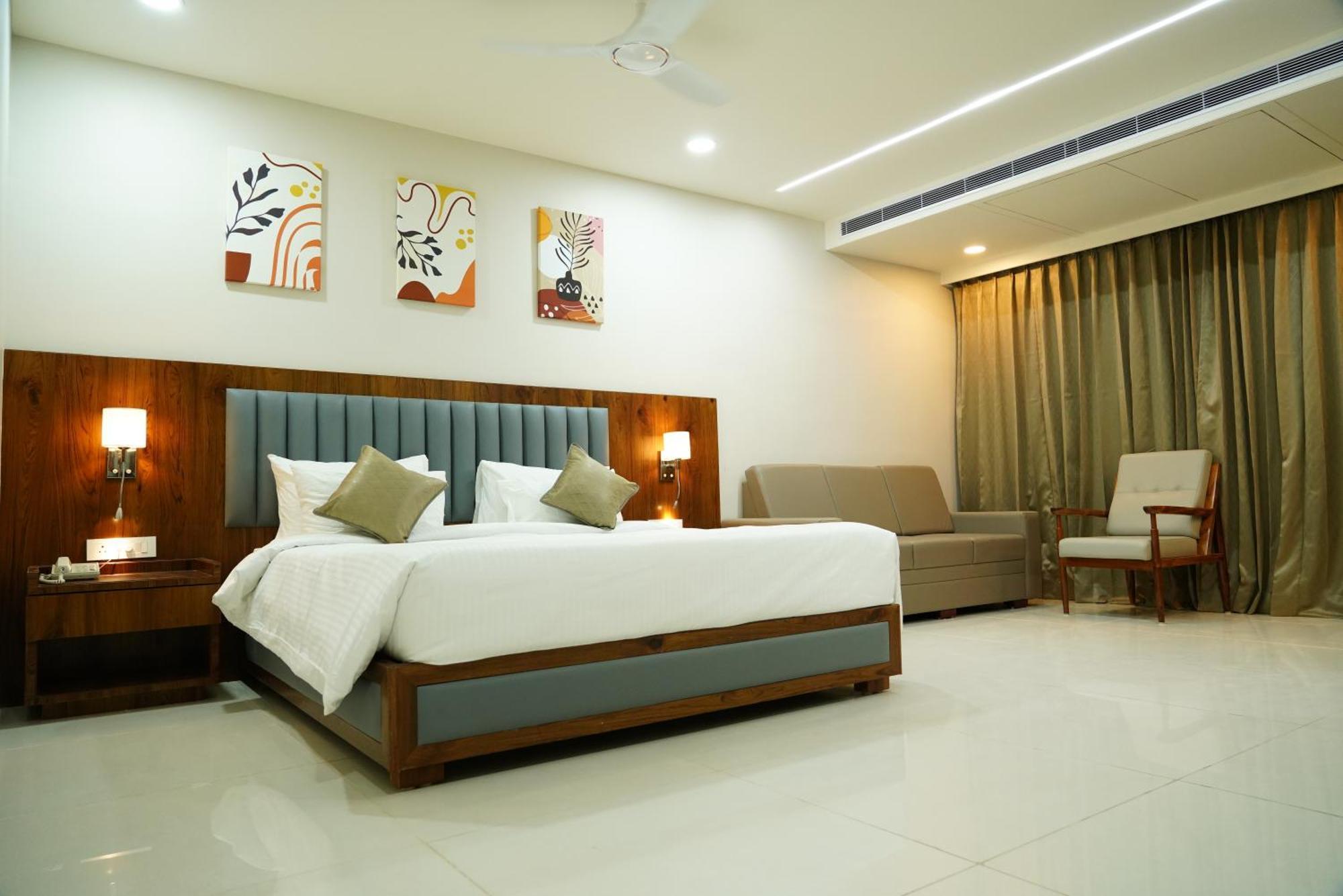 Hotel Pasupala Inn アナンタプル エクステリア 写真